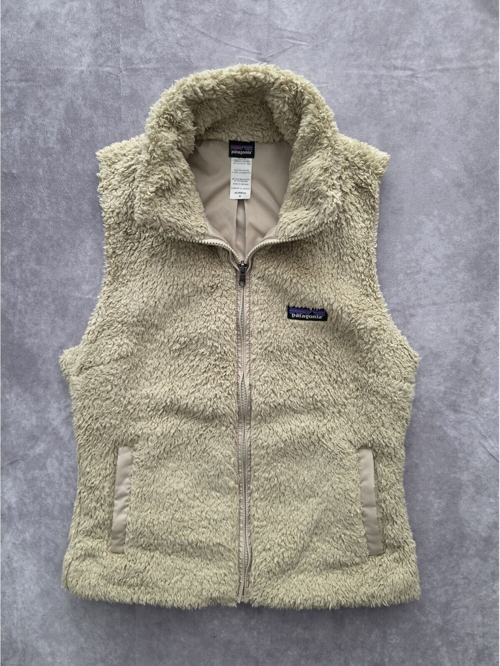 SKU0230 Patagonia Women's Medium Los Gatos Fleece Vest Beige Tan Full Zip Soft